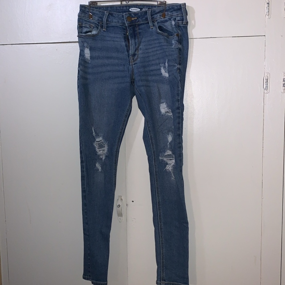 Old, navy women’s skinny jeans, size 4